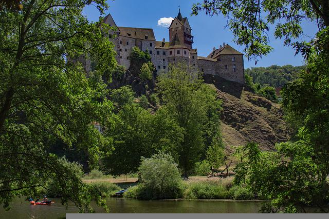 hrad Loket
